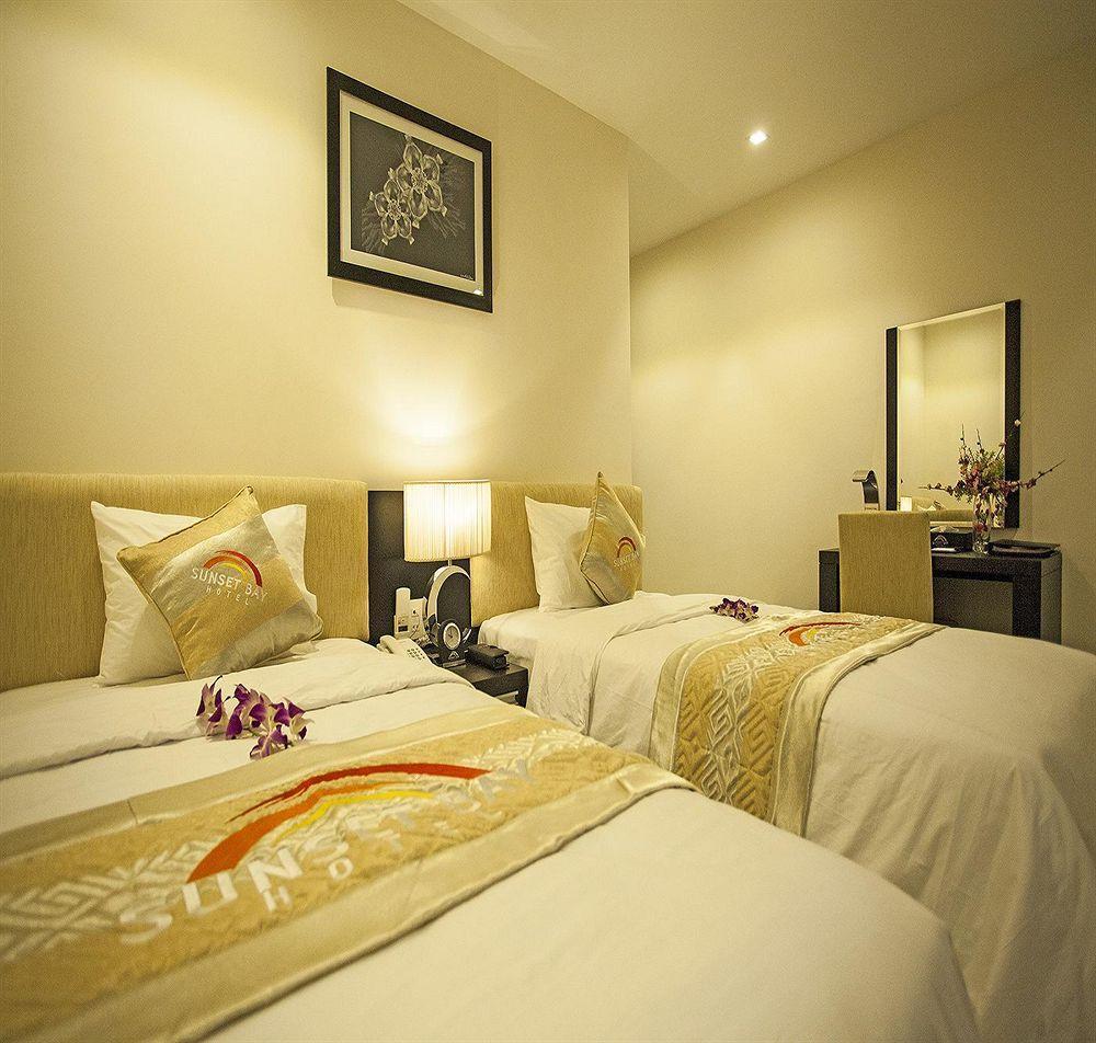 Azumaya Hotel Da Nang Exterior photo