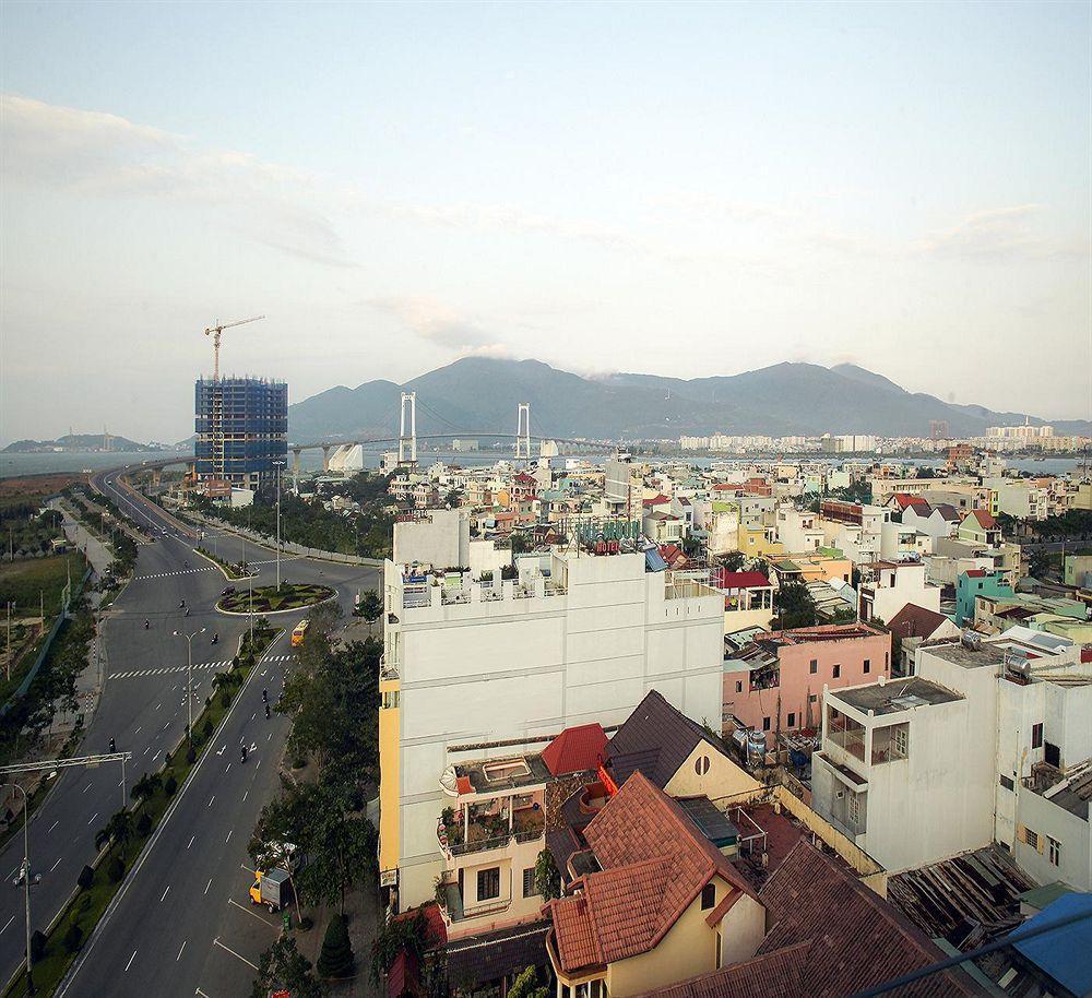 Azumaya Hotel Da Nang Exterior photo